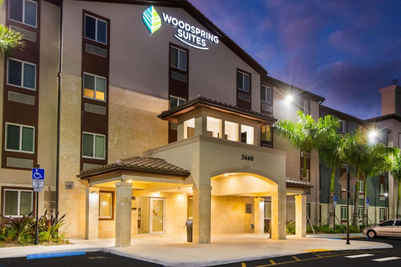 Woodspring Suites Miramar Exterior foto